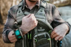 Elkton Outdoors SPORTING GOODS Fly Fishing Vest With Mesh Multi-Pocket Storage