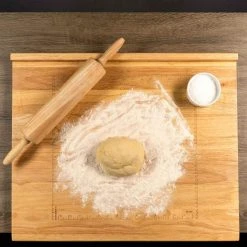 Zelancio HOME GOODS Reversible Wooden Pastry Board With 10-Inch Ruler, Includes, 9-Inch And 10-Inch Pie Template, With Front And Back Lip