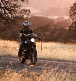 VuzMoto Fitness & Athletics LED Hi-Vis Running, Walking & Riding Vest